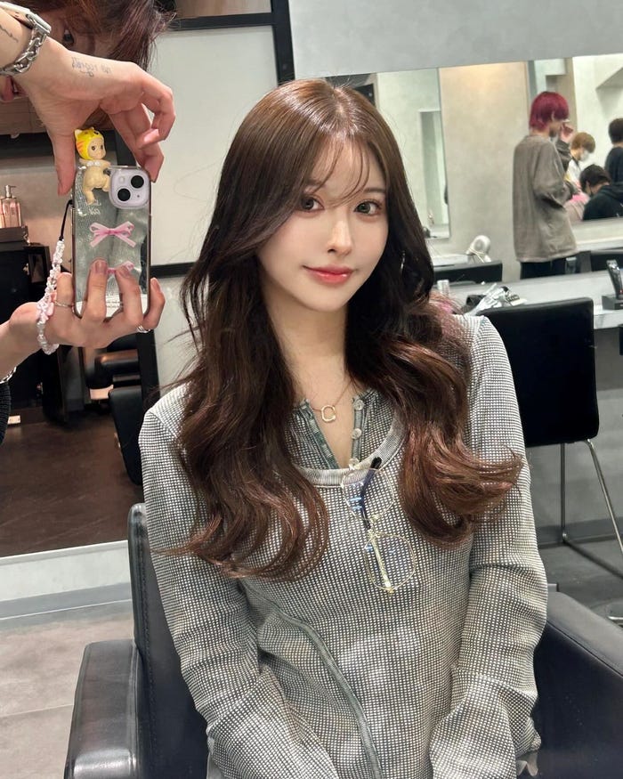 藤咲めいInstagramより