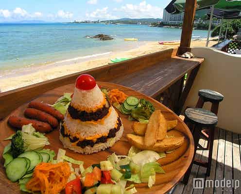 名物は“トンガリタコライス”!沖縄中部のお洒落な海カフェへ出かけよう♡