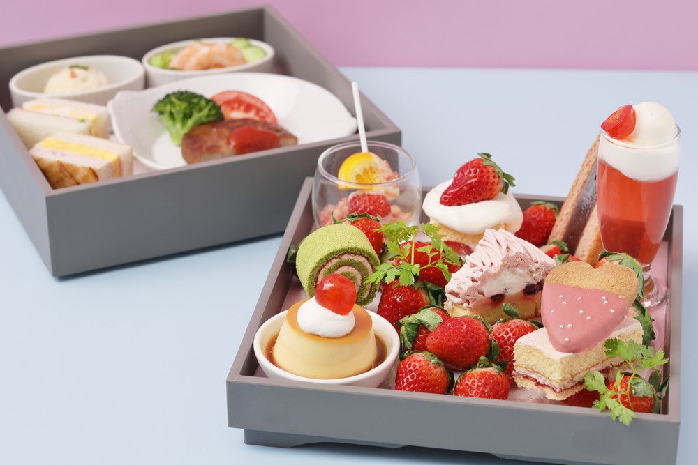Sweets Buffet ～Strawberry RETRO CAFE～／画像提供：京都タワーホテル