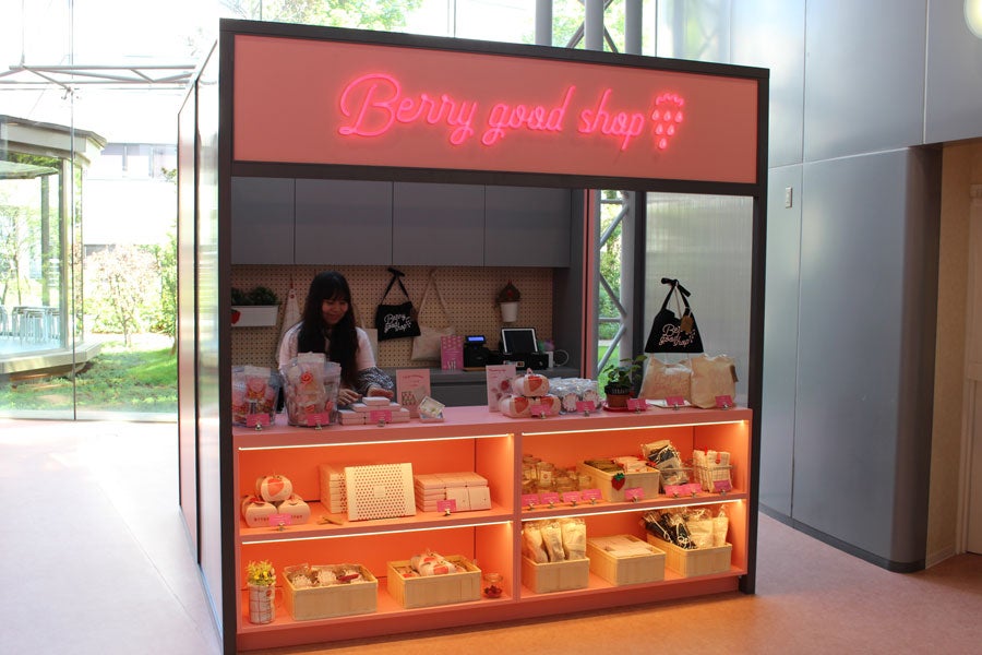 東京ストロベリーパーク ショップ