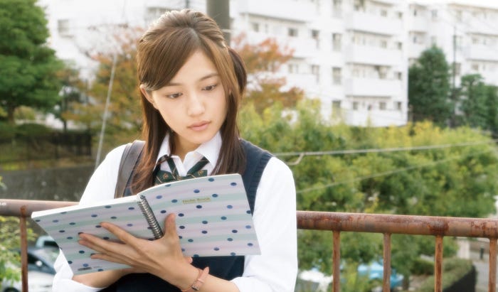 川口春奈(C)2017 葉月抹茶/スクウェアエニックス・映画「一週間フレンズ。」製作委員会