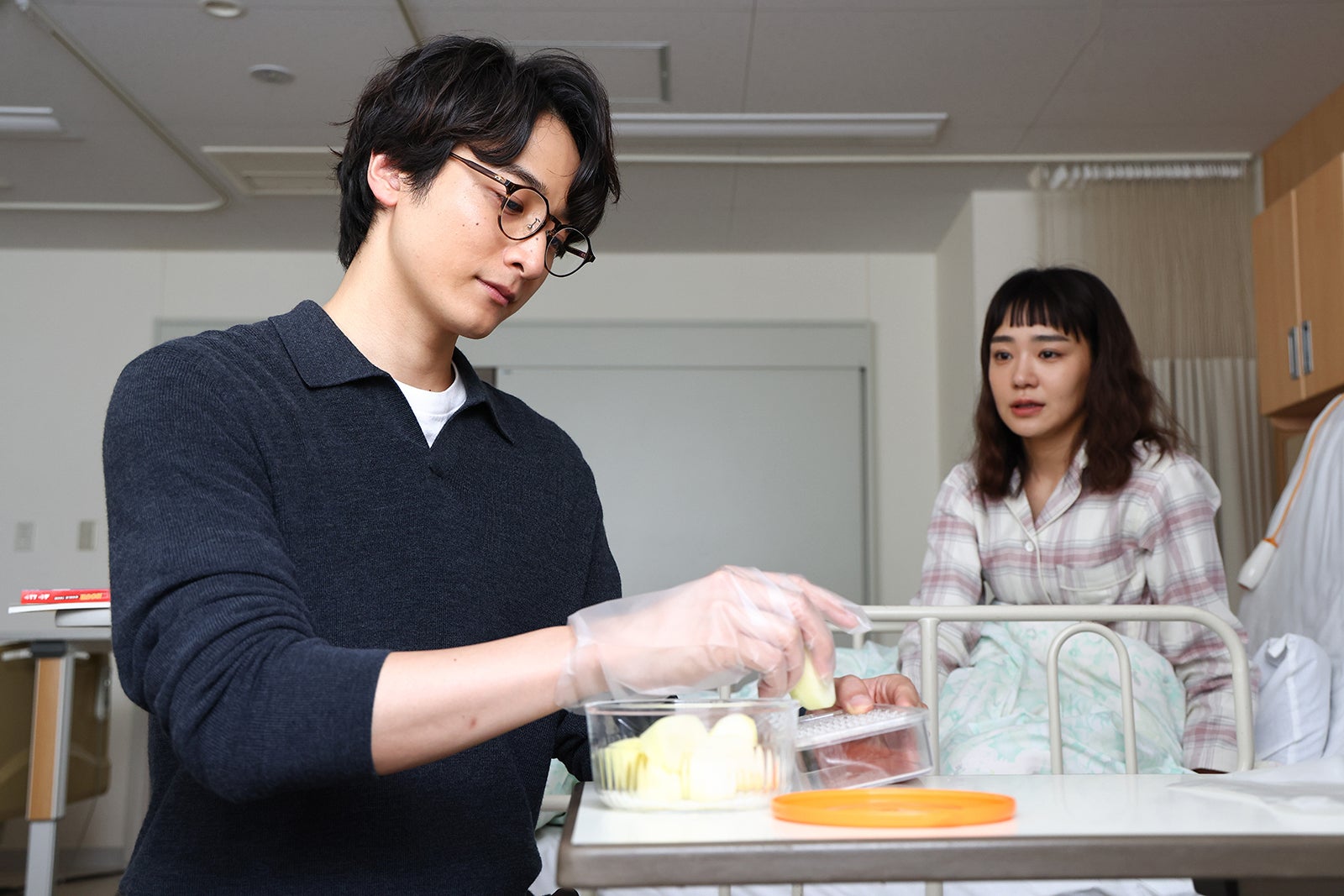 小関裕太、奈緒「あのクズを殴ってやりたいんだ」第9話（C）TBS