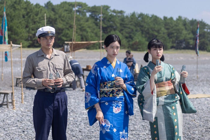 北村匠海、河合優実、原菜乃華「あんぱん」第14話(C)NHK