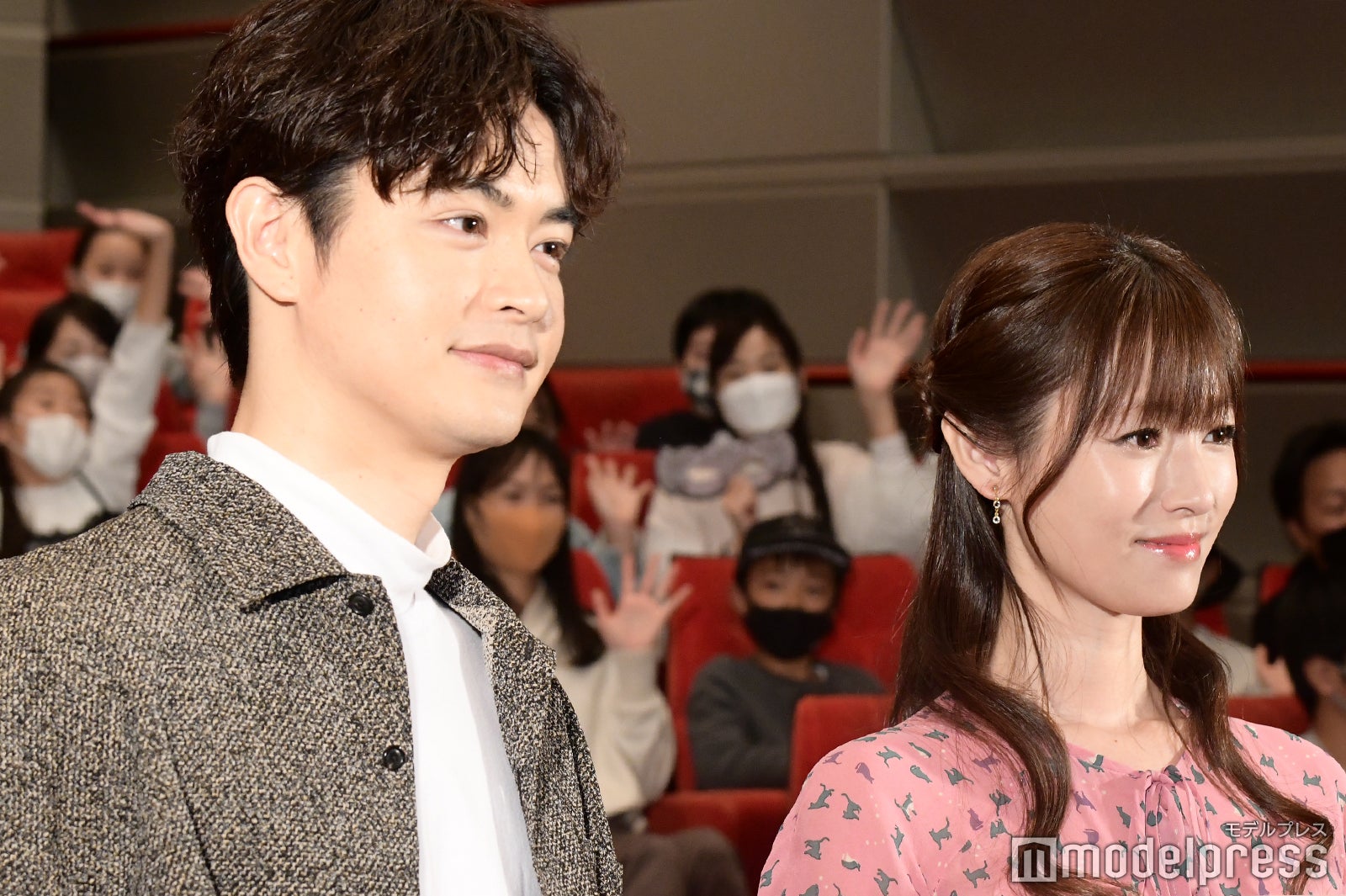 瀬戸康史、深田恭子 （C）モデルプレス