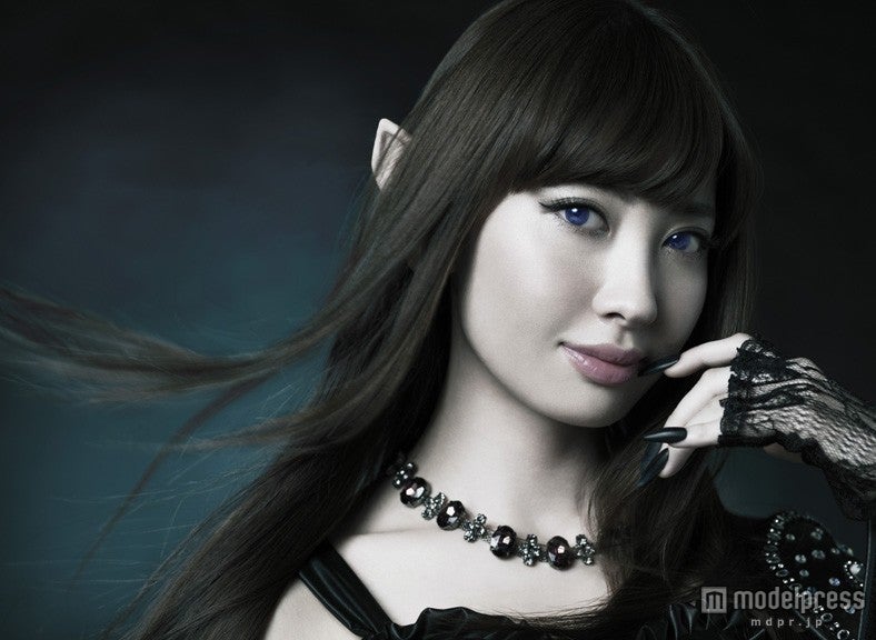 小嶋陽菜のSEXYなささやきにうっとり「早く…」