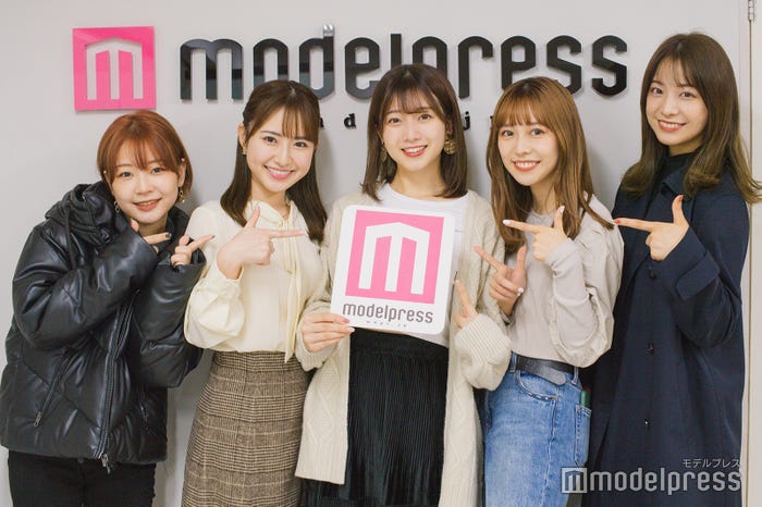 「ミス立教2020」ファイナリスト(左から)(左から)友田紗季さん、伊藤彩華さん、樋口花果さん、潘佳伊さん、山口清香さん (C)モデルプレス