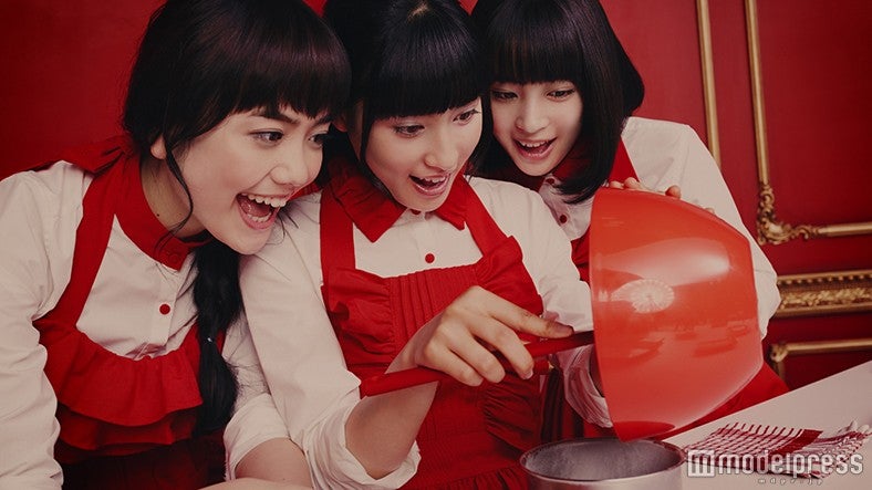 （左から）松井愛莉、土屋太鳳、広瀬すず