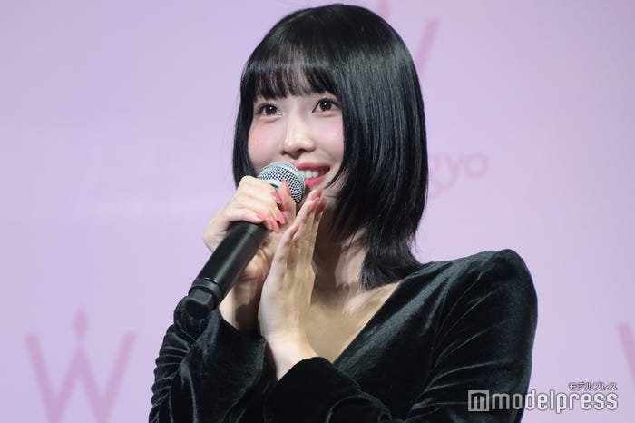 誕生日を祝福され感謝するモモ(C)モデルプレス