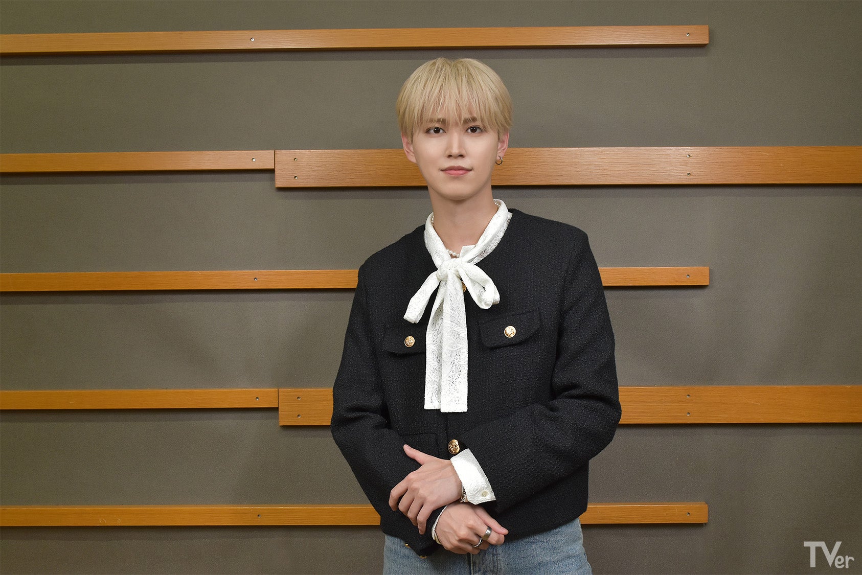 白岩瑠姫（C）あしだかおる・アオイセイ／ぶんか社／カンテレ