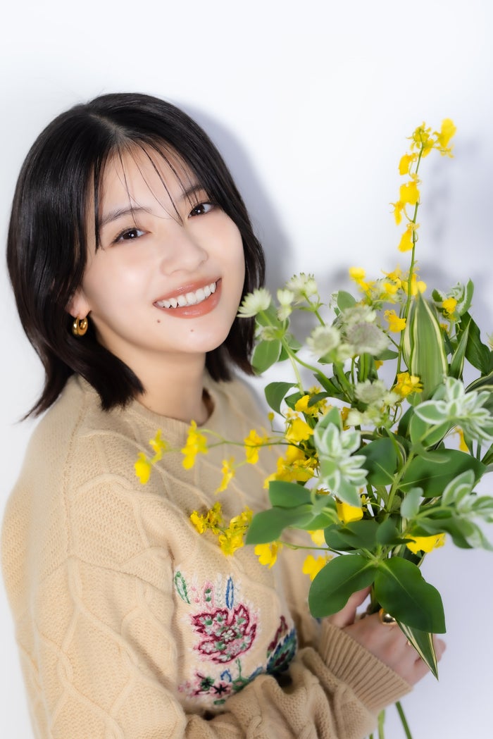 出口夏希「モデルプレスカウントダウンマガジン vol.12」（東京ニュース通信社刊）写真：野間憲治