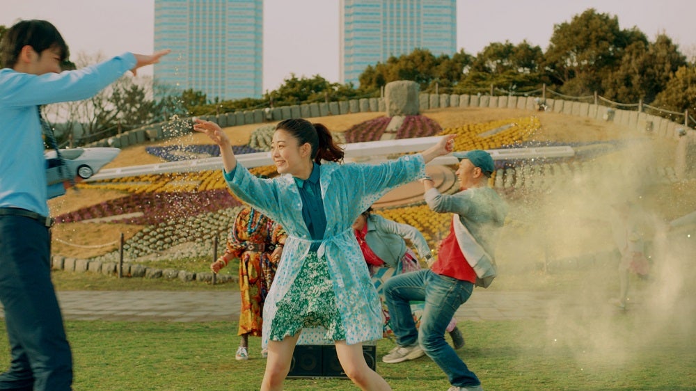 高畑充希出演のCM「子どもたちが見ているこの国の未来」篇（提供画像）