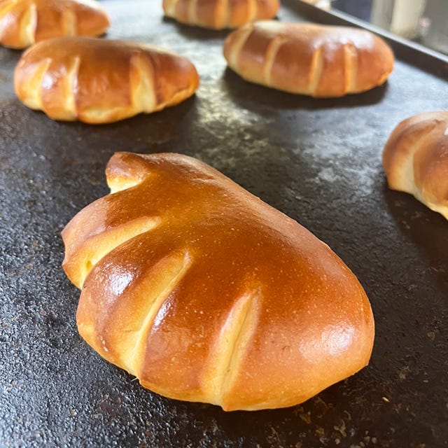 【1日約100種類】毎日買いに来る人も！地元の人に愛される「大阪のパン屋さん」