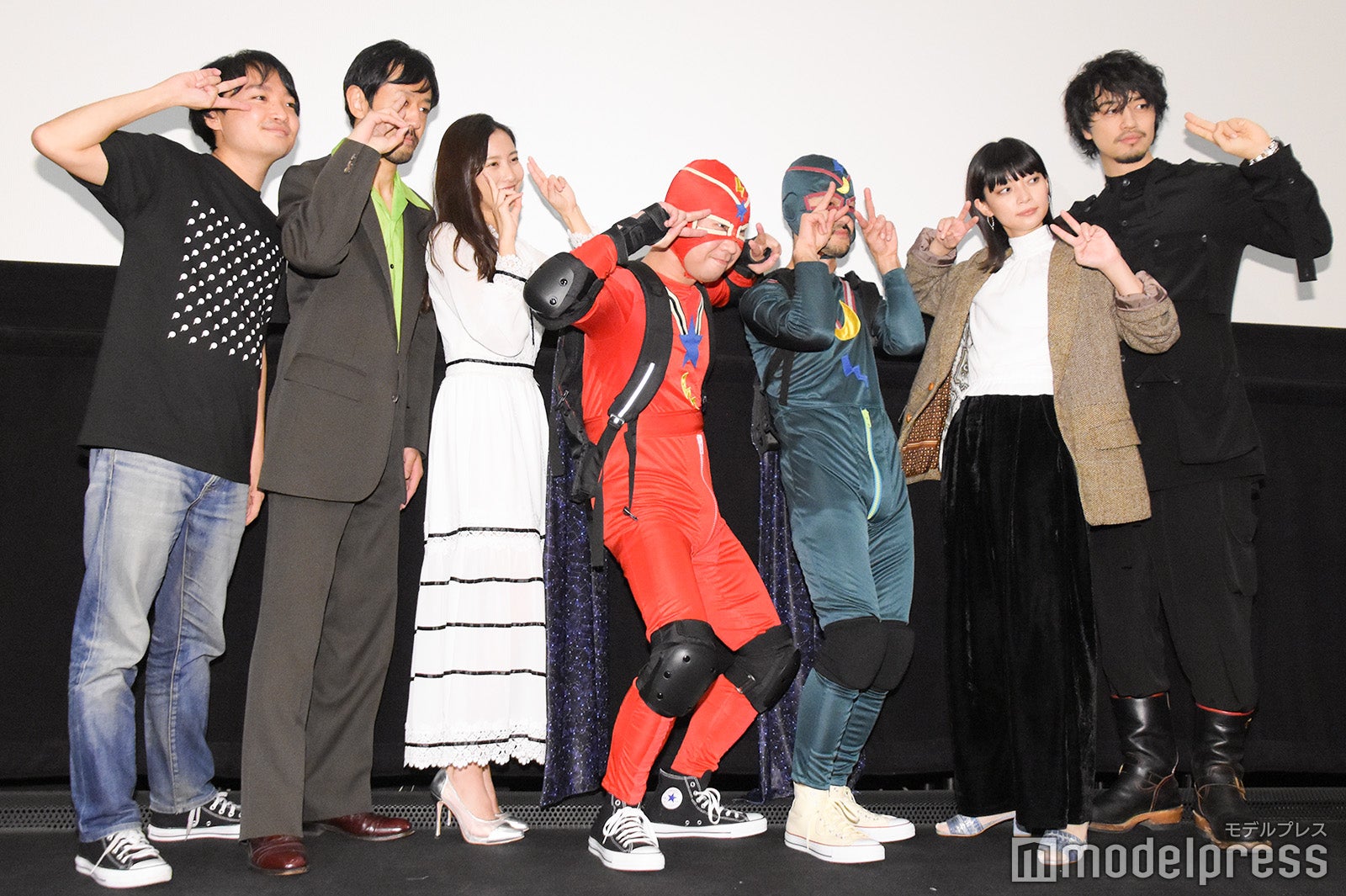 宇賀那健一監督、濱津隆之、佐野ひなこ、前野朋哉、芹澤興人、田中真琴、斎藤工（C）モデルプレス