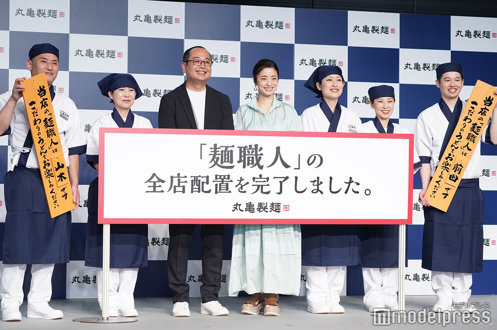 （中央）上戸彩（C）モデルプレス