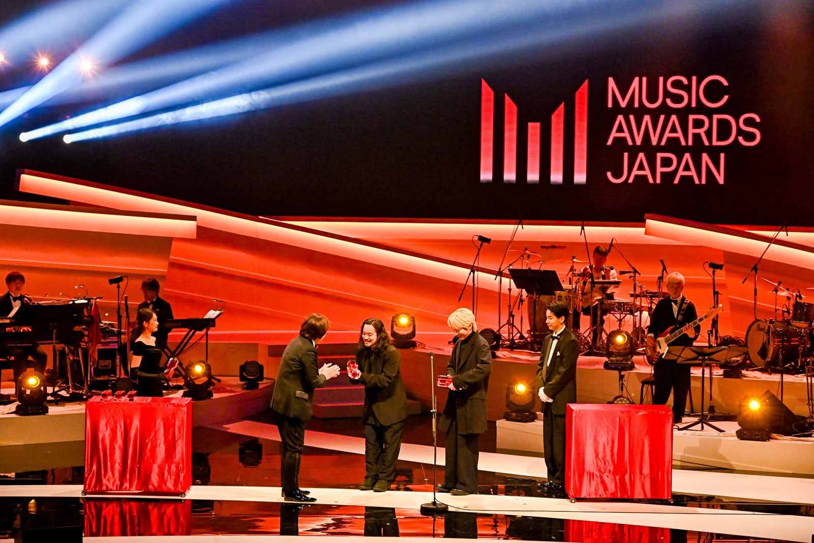 Creepy Nuts（C）CEIPA／MUSIC AWARDS JAPAN2025