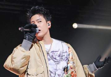 三山凌輝、電撃婚した女優妻が「心強い。マネジャーみたいに動いてくれる」 RYOKI MIYAMAとして初ツアー開幕