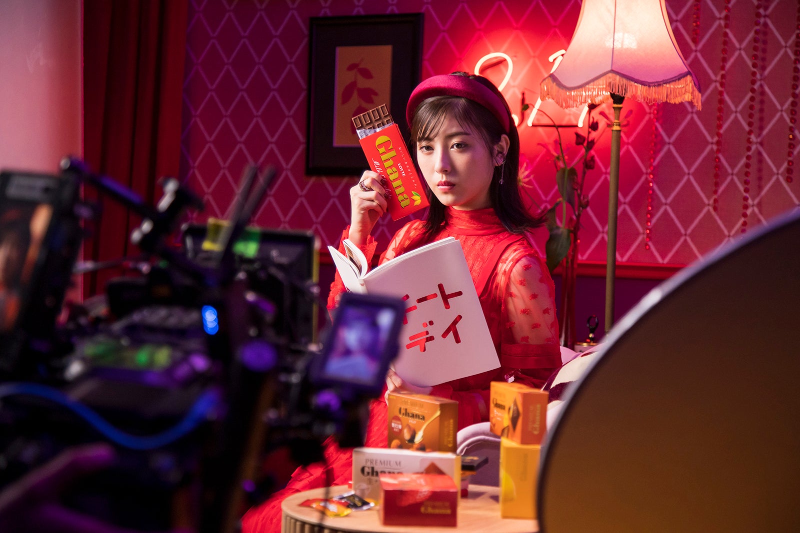 浜辺美波／新WEB動画メイキングより（提供写真）