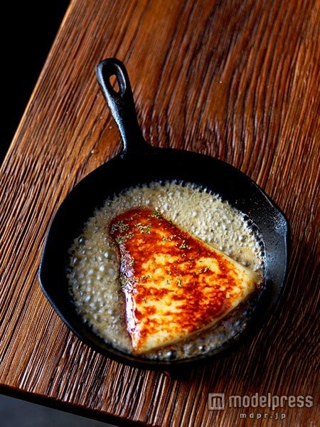 モダンギリシャ料理店がオープン