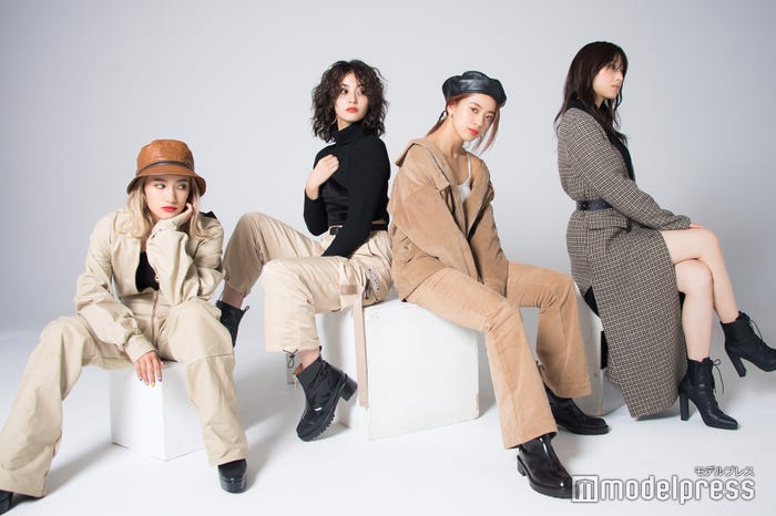 (左から)YURINO、楓、武部柚那、坂東希(C)モデルプレス