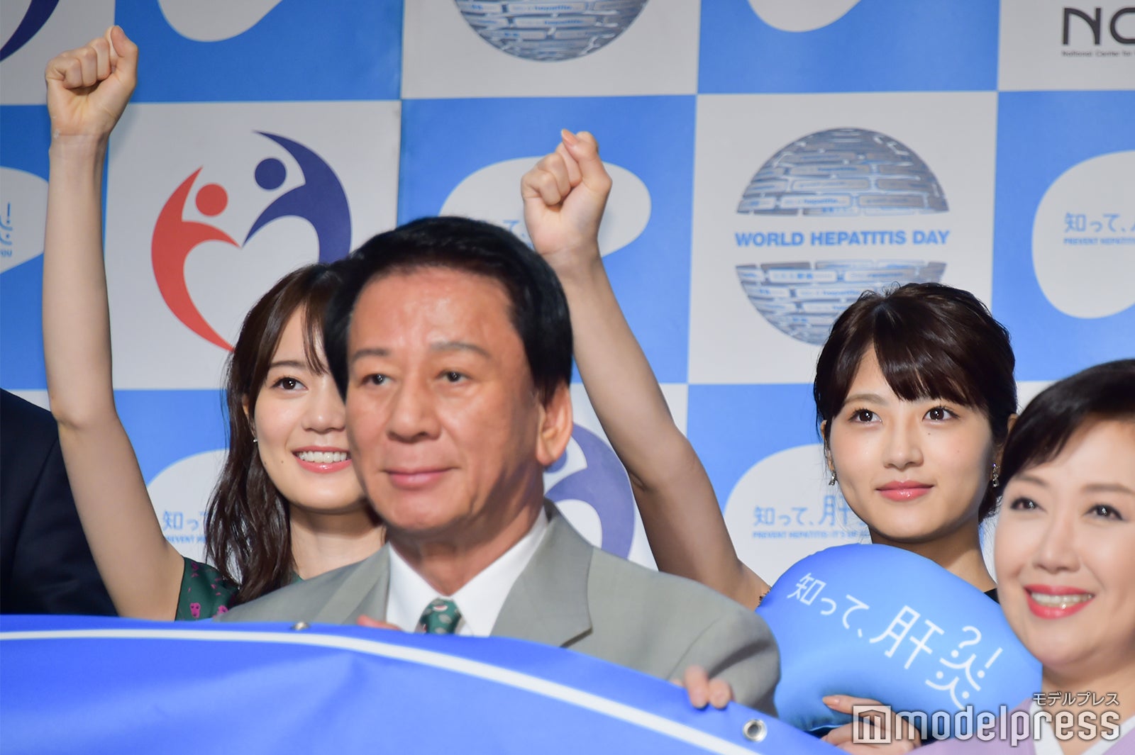 生田絵梨花、若月佑美 （C）モデルプレス