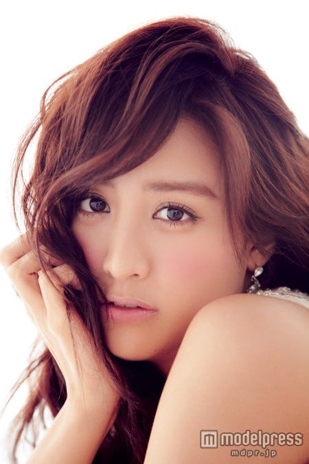 山本美月(誌面カットより)/撮影:宮崎健太郎(C)小学館2013年CanCam 10月号