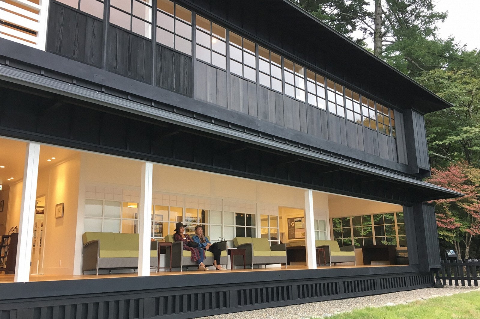 忙しい日常を抜け出してリラックス／画像提供：TBS