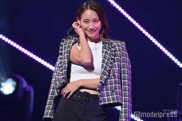 (C)モデルプレス