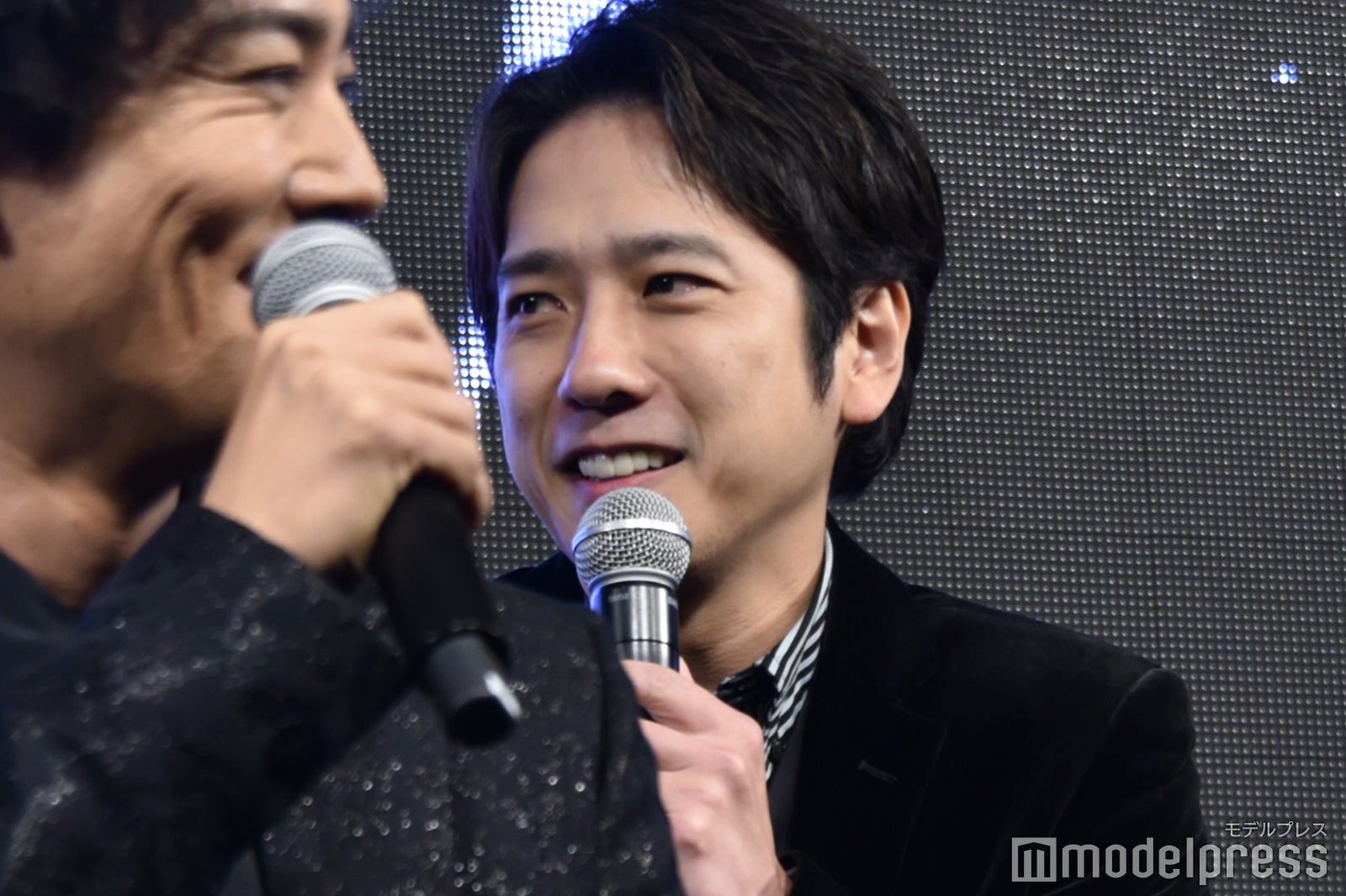 日本での撮影中に「タイの方が大変だった」とスタッフから言われた二宮和也（C）モデルプレス