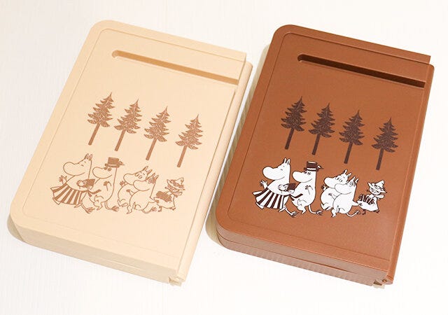 宝島社の付録のムーミンの折りたたみテーブル