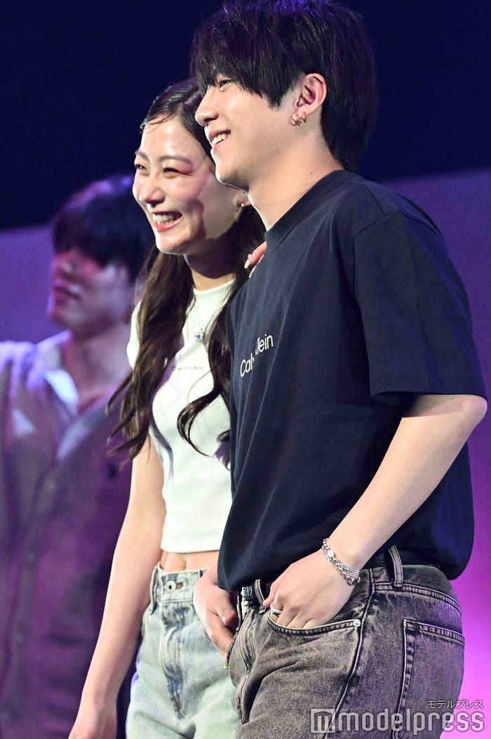 みとゆな、岡田蓮(C)モデルプレス