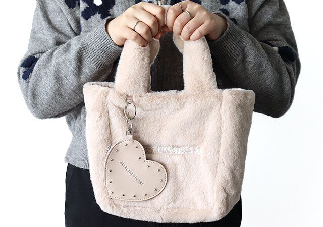 宝島社雑誌付録sweet12月号のジルスチュアートのファーバッグ＆ハートポーチチャーム2