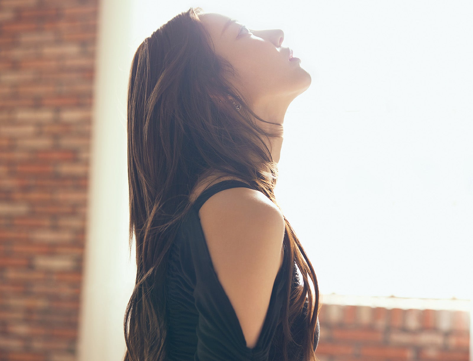 宮脇咲良／新TVCM「みんなを生きるな。自分を生きよう。2023」篇より（提供写真）