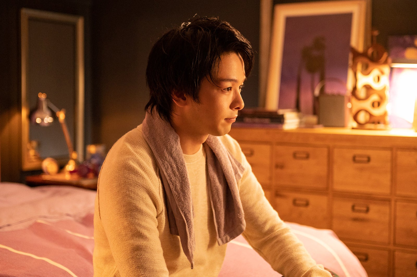 中村倫也モデルプレス独占カット （提供写真）