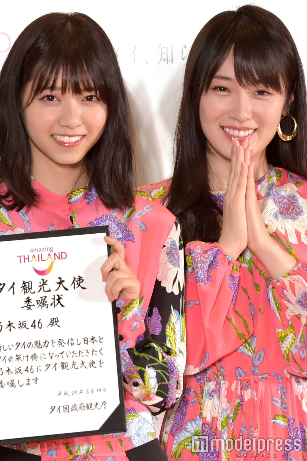 西野七瀬、高山一実（C）モデルプレス