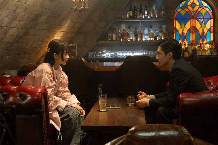 見上愛、錦戸亮「Re:リベンジ-欲望の果てに-」(C)フジテレビ