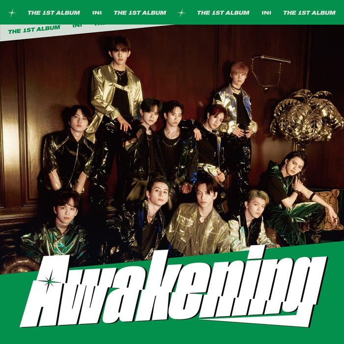 INI 1stアルバム「Awakening」初回限定盤B(C)LAPONE ENTERTAINMENT