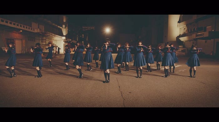 欅坂46「不協和音」MVより(画像提供:ソニー・ミュージックレーベルズ)