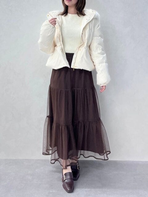 フェミニンコーデ 2025冬大人女性ダウンフェミニンコーデ