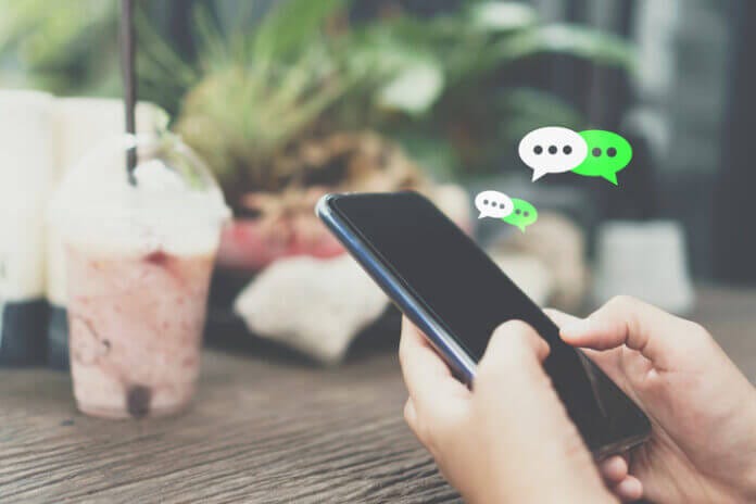 一方的に自分のことを連投するLINE