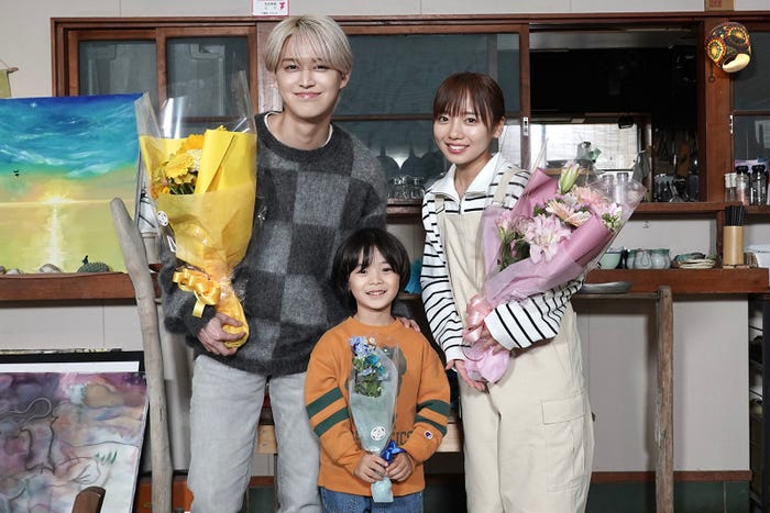 白岩瑠姫(JO1)、佐藤大空、齊藤京子(提供写真)