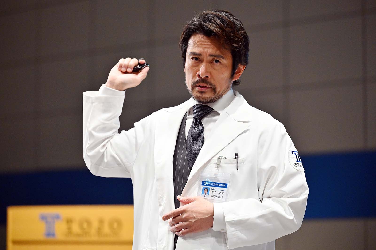 内野聖陽「ブラックペアン シーズン２」第1話より（C）TBS