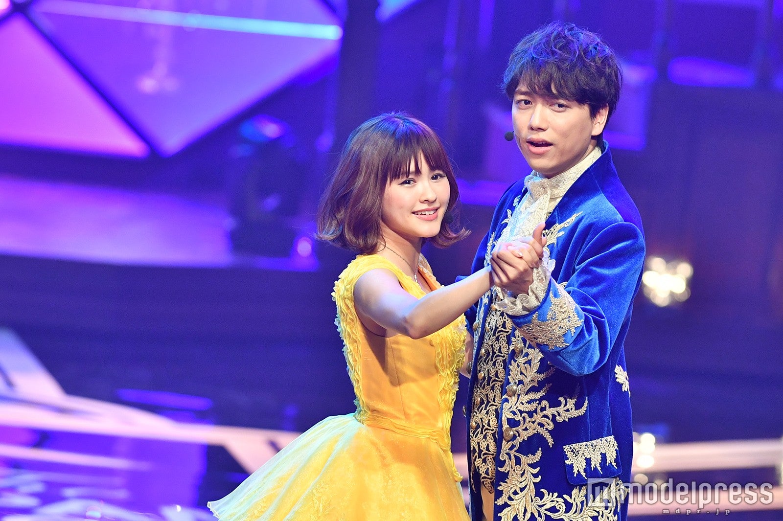 昆夏美、山崎育三郎（C）モデルプレス