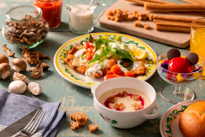 東京ディズニーシー20周年スペシャルセット2,800円/提供店舗: カフェ・ポルトフィーノ(C)Disney