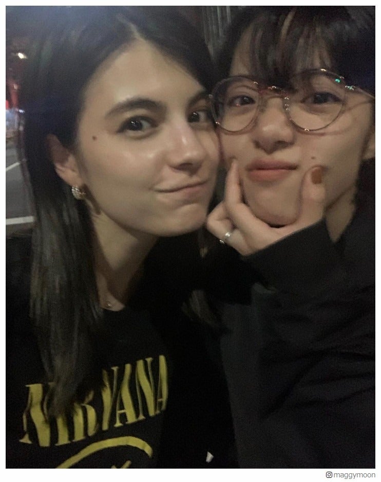 マギー＆あいみょん、頬寄せ2ショットに反響 意外な交流に驚きの声も