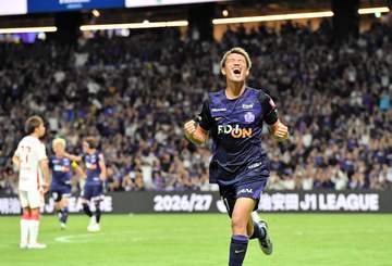 J1広島 3発快勝で無敗継続！蘭リーグ得点王の実績の持ち主・アレーが豪快弾 敵将も「起点となって厳しい状況をつくられた」と脱帽