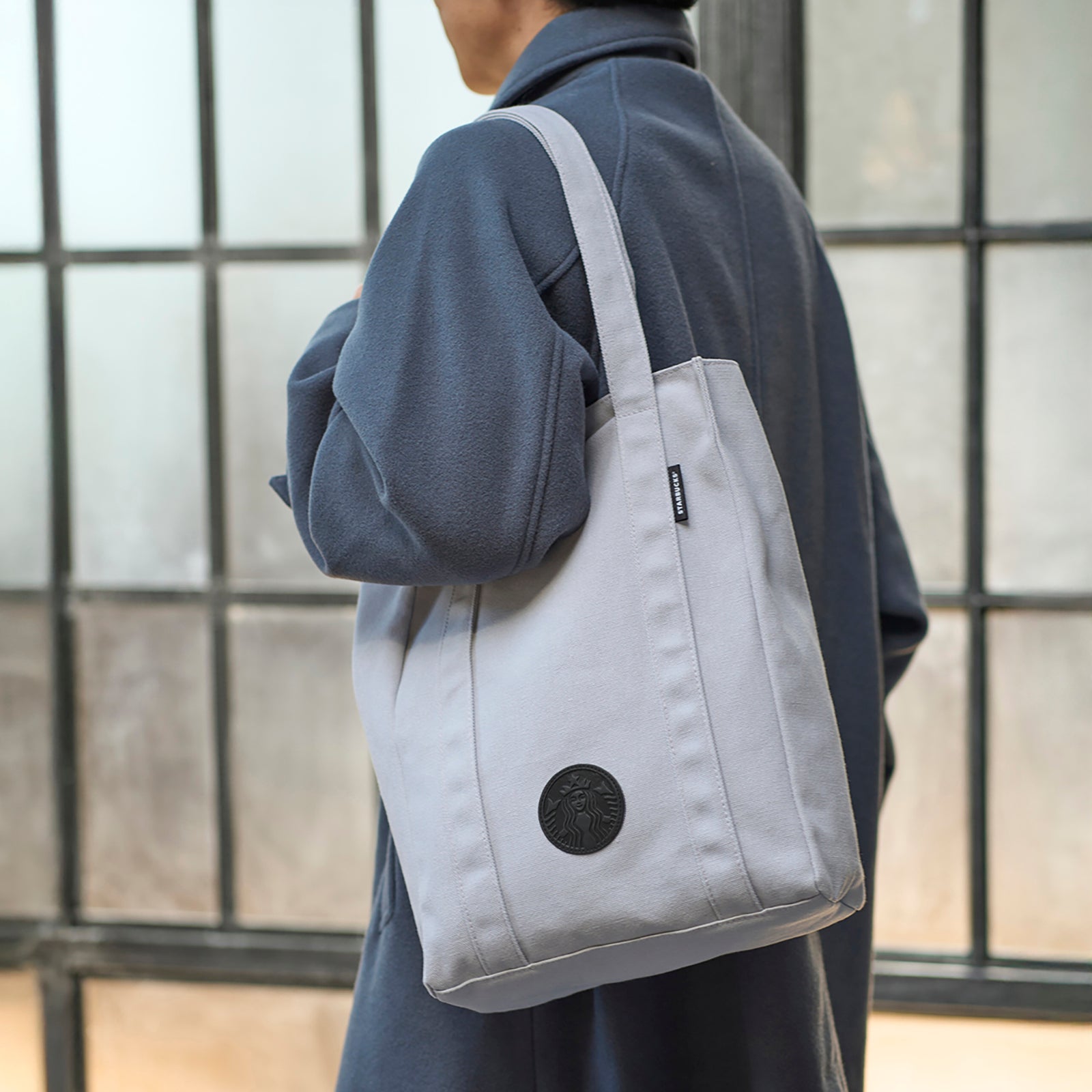 「スターバックス福袋 2026」トートバッグ（提供写真）