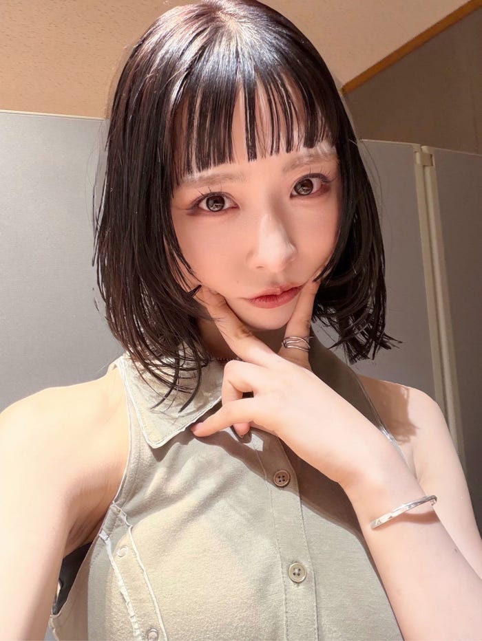 小栗有以Xより
