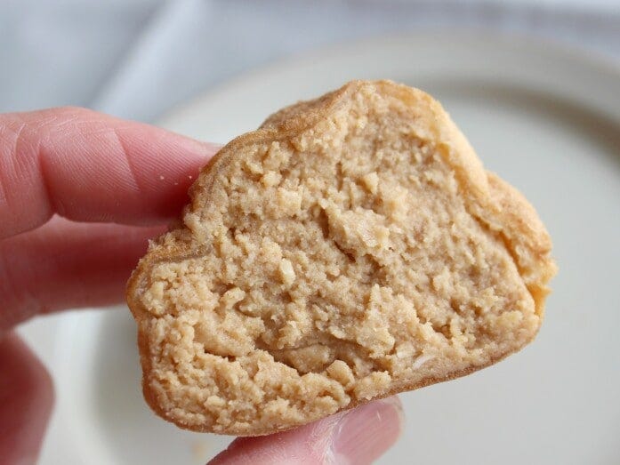 クリームが濃いので、見た目以上に食べごたえがあります