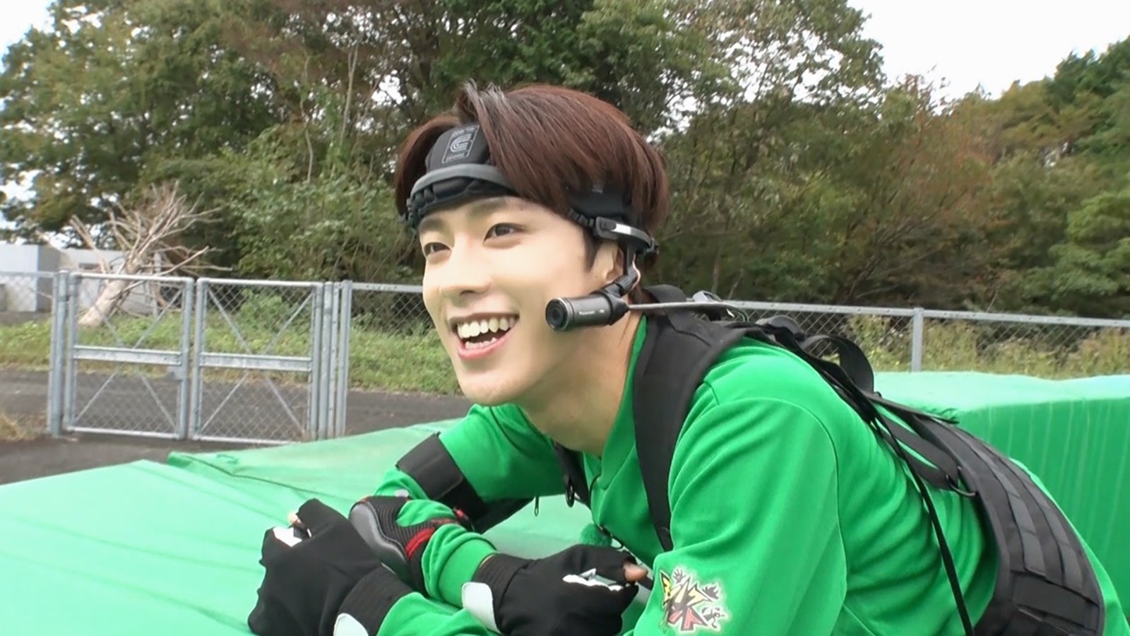 JO1河野純喜＆白岩瑠姫、鍛え上げられた瞬発力披露 “大人のシッポとり”ゲームに参戦