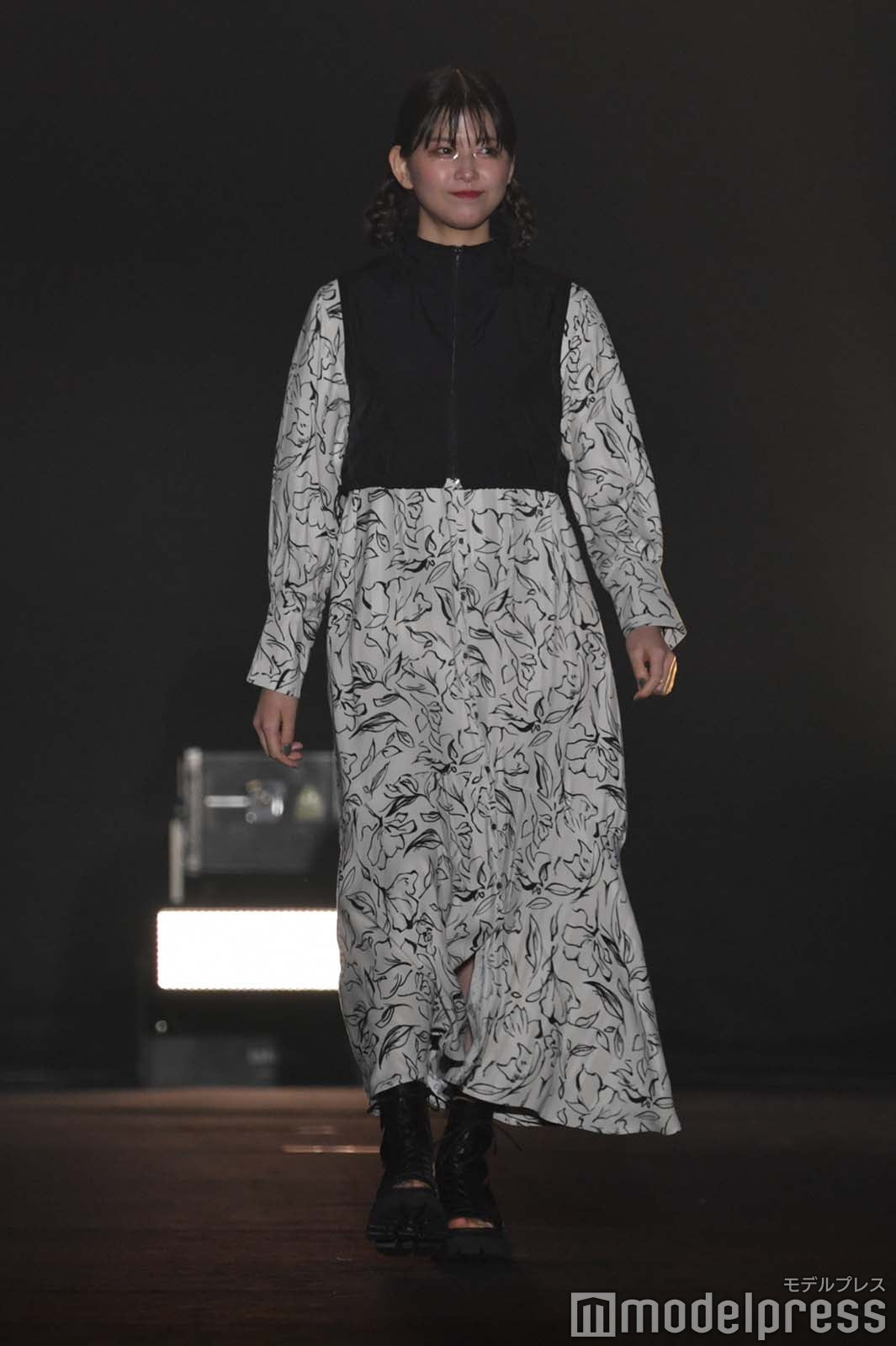 渡邉理佐（C）モデルプレス